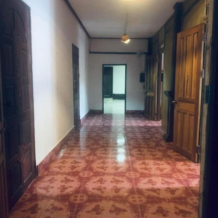 شقة Amelie House لوانغ برابانغ المظهر الخارجي الصورة